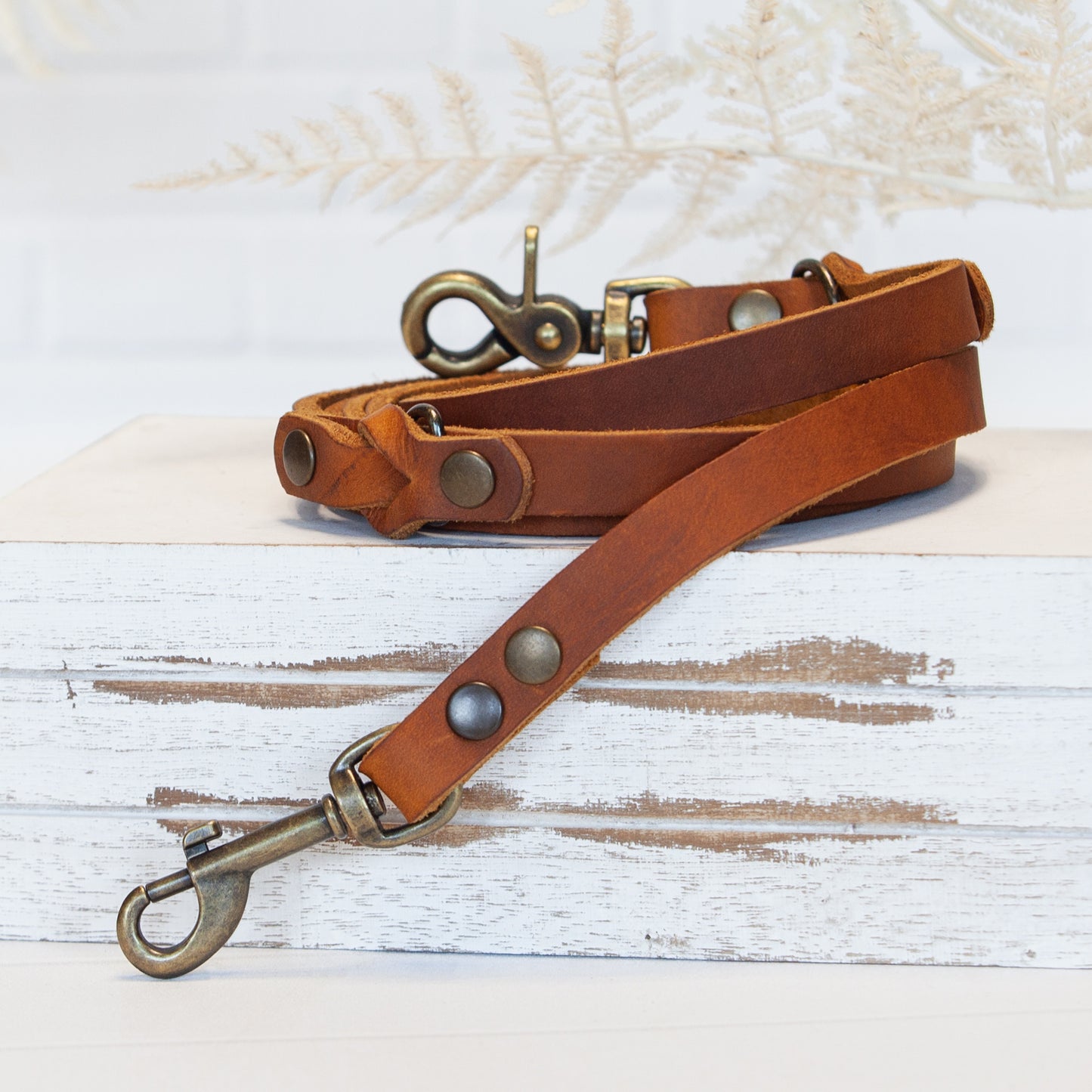 Hundeleine JIMINY | Verstellbar | Handgefertigt | Cognac