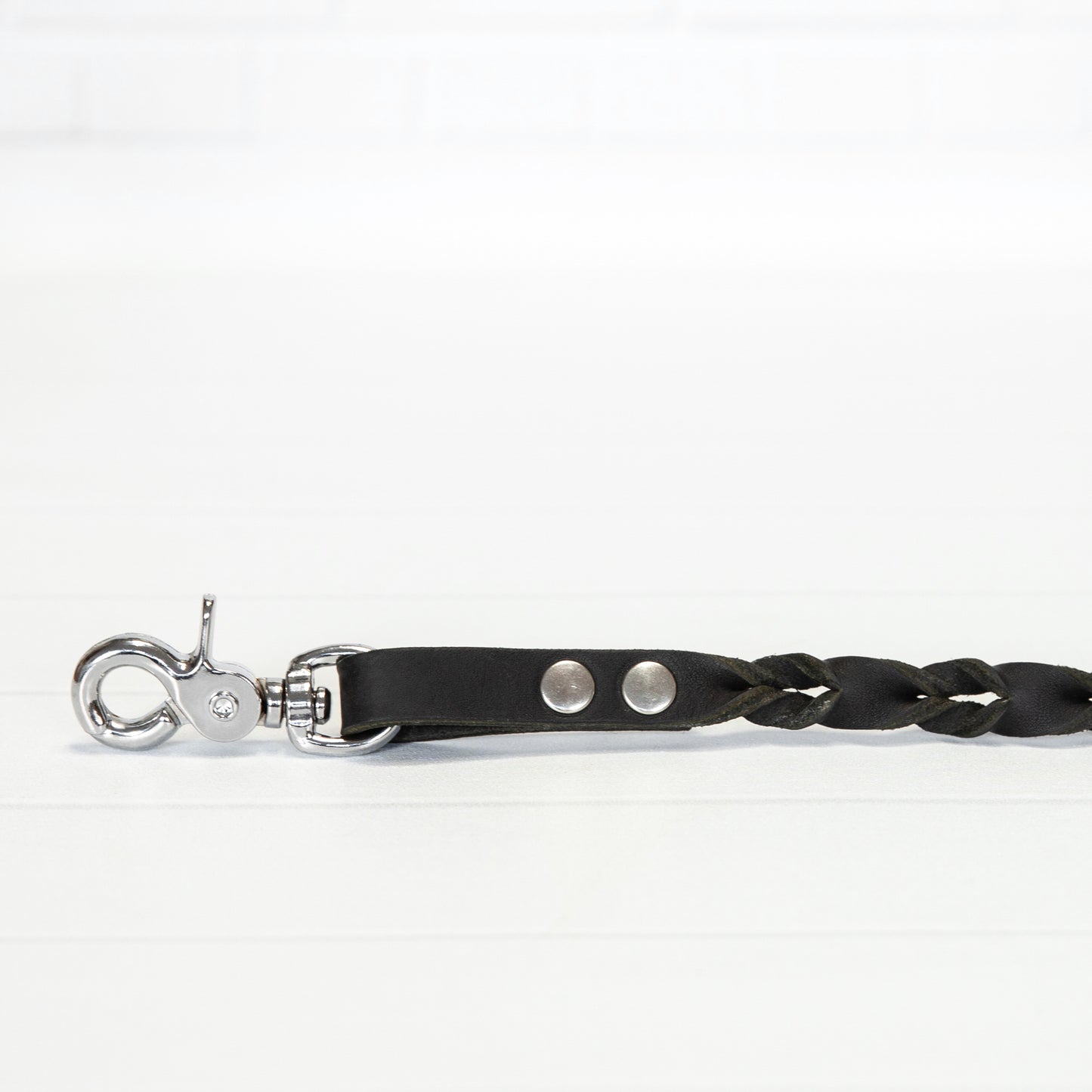 Schwarze Echtleder Leine "IHSY" Hunde Geflochten | 120 cm | Geschenkidee Hundebesitzer | Silber verchromt