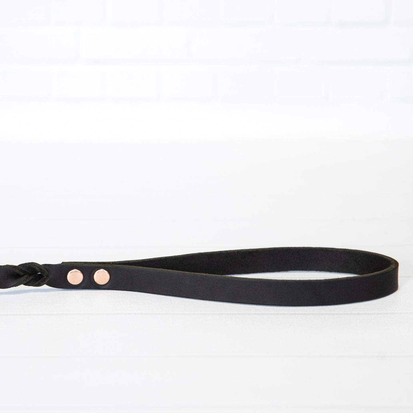 Schwarze Echtleder Leine "IHSY" Hunde Geflochten | 120 cm | Geschenkidee Hundebesitzer | Roségold