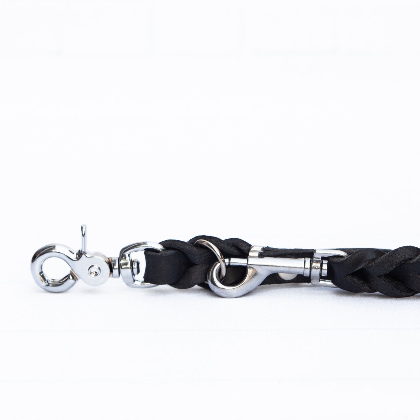 Premium-Qualität für anspruchsvolle Hundebesitzer – Set ELLA aus robustem Leder in Schwarz.