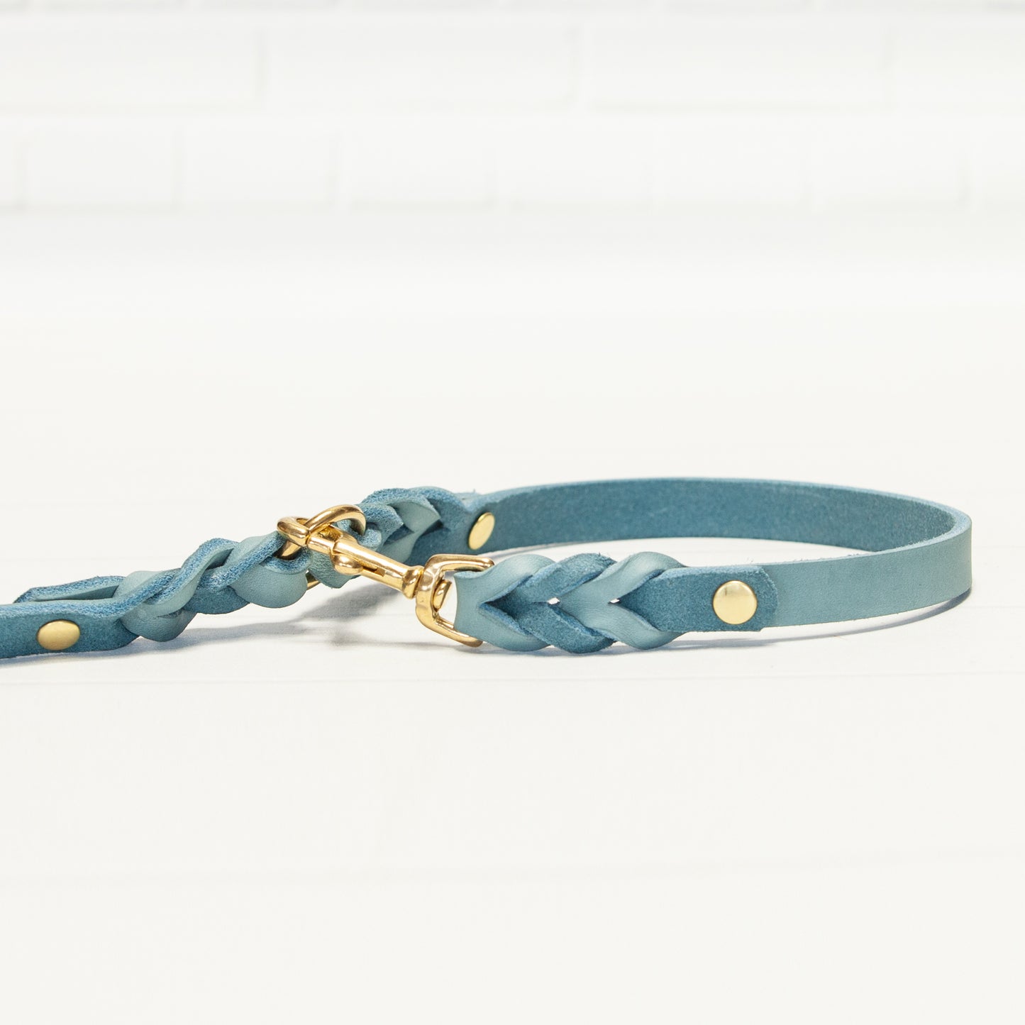 Hundeleine MILA | 3-fach Verstellbar | geflochtenes Leder | Eisblau
