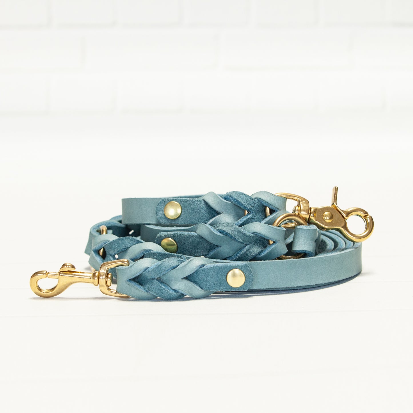 Hundeleine MILA | 3-fach Verstellbar | geflochtenes Leder | Eisblau