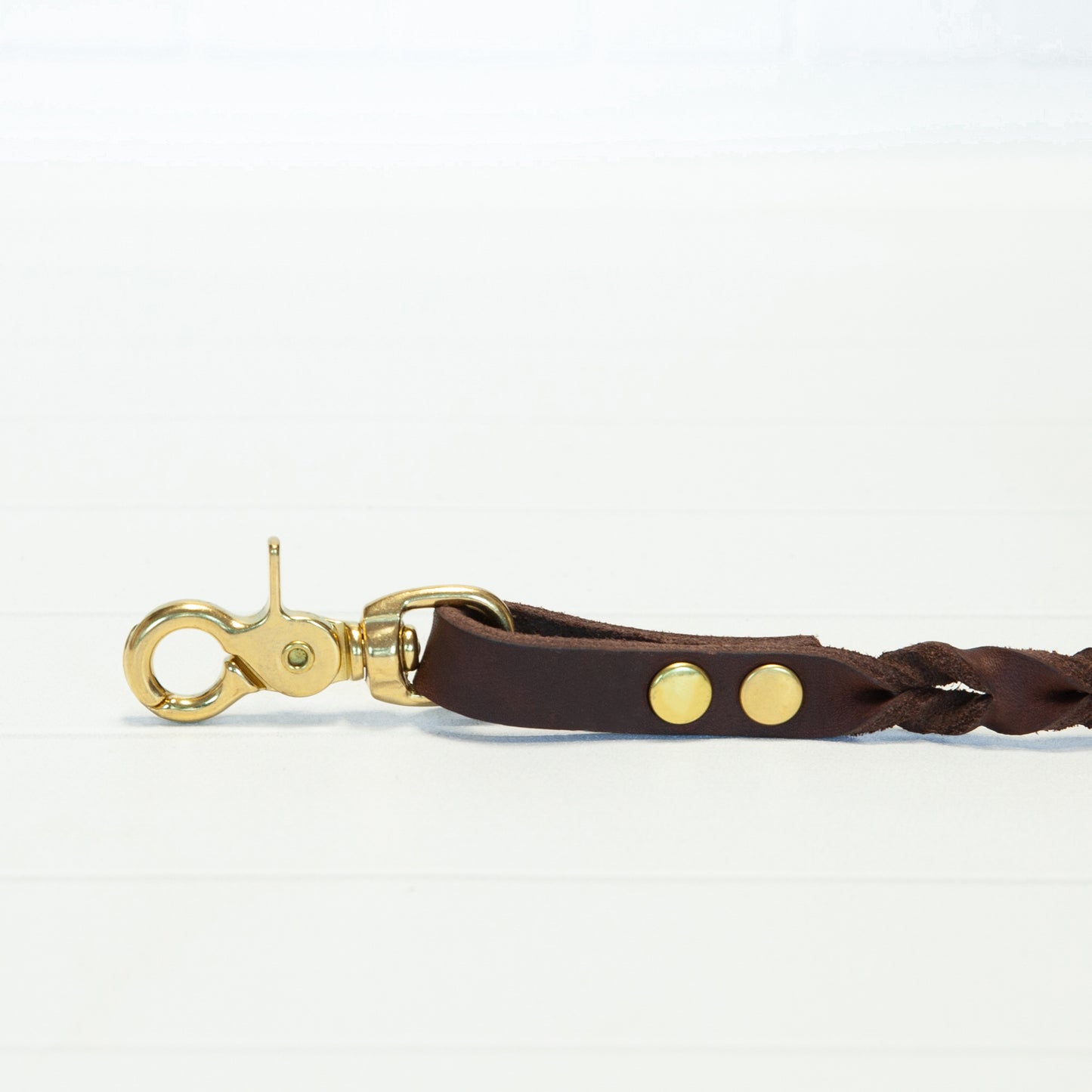Braune Echtleder Leine "IHSY" Hunde Geflochten | 120 cm | Geschenkidee Hundebesitzer | Messing